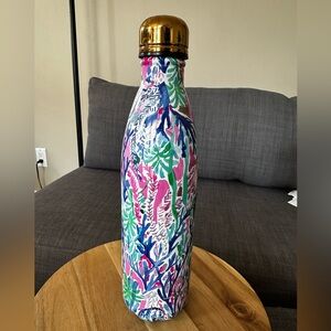 Lilly Pulitzer x Swell 25oz Bottle in Multi Jet Stream